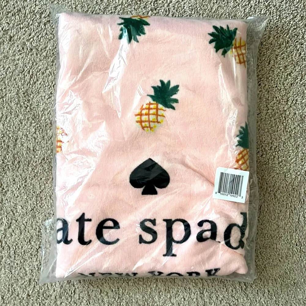Make an offer! Kate Spade Beach Towel NWT - Picture 1 of 2